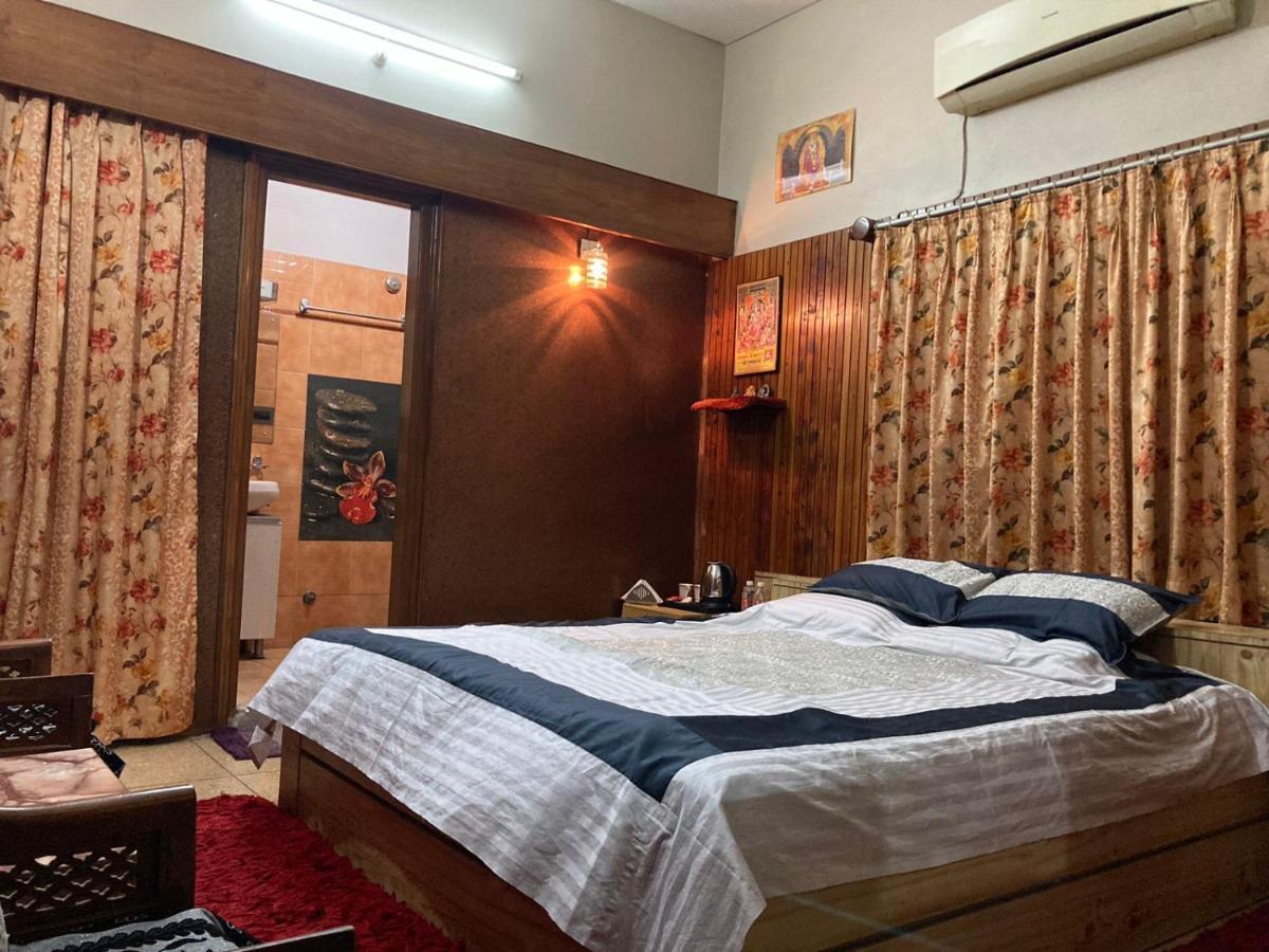 Pretty Garden View Apartment 3Bhk Furnished Flat Near Kashi Vishwanath Temple Varanasi Exterior foto