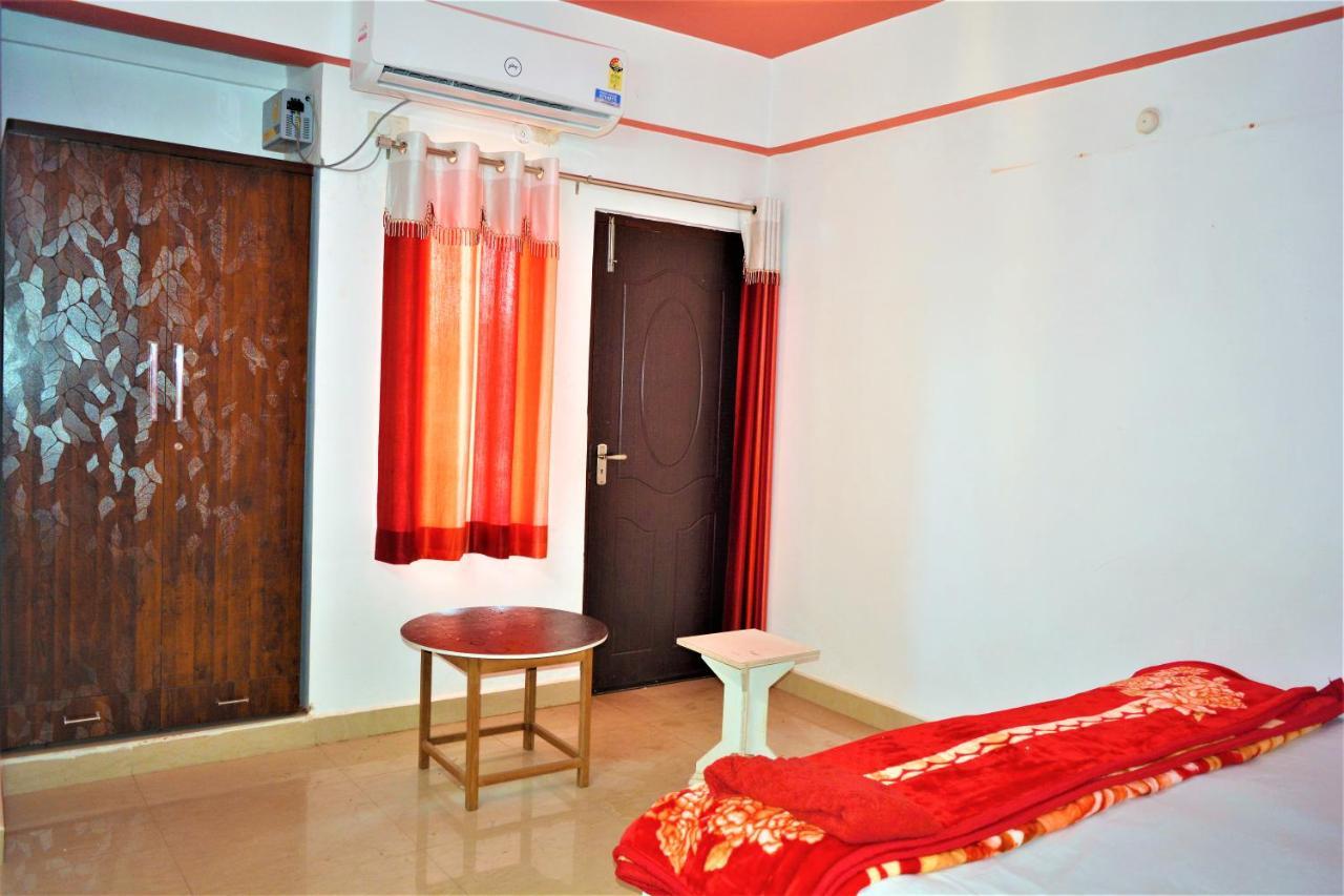 Pretty Garden View Apartment 3Bhk Furnished Flat Near Kashi Vishwanath Temple Varanasi Exterior foto